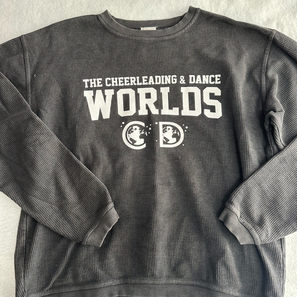 NFINITY Gray Long Sleeve Tee Classic Crew Neck